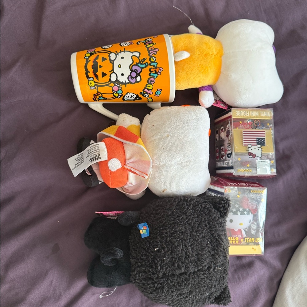 Halloween Hello Kitty Plush Collection